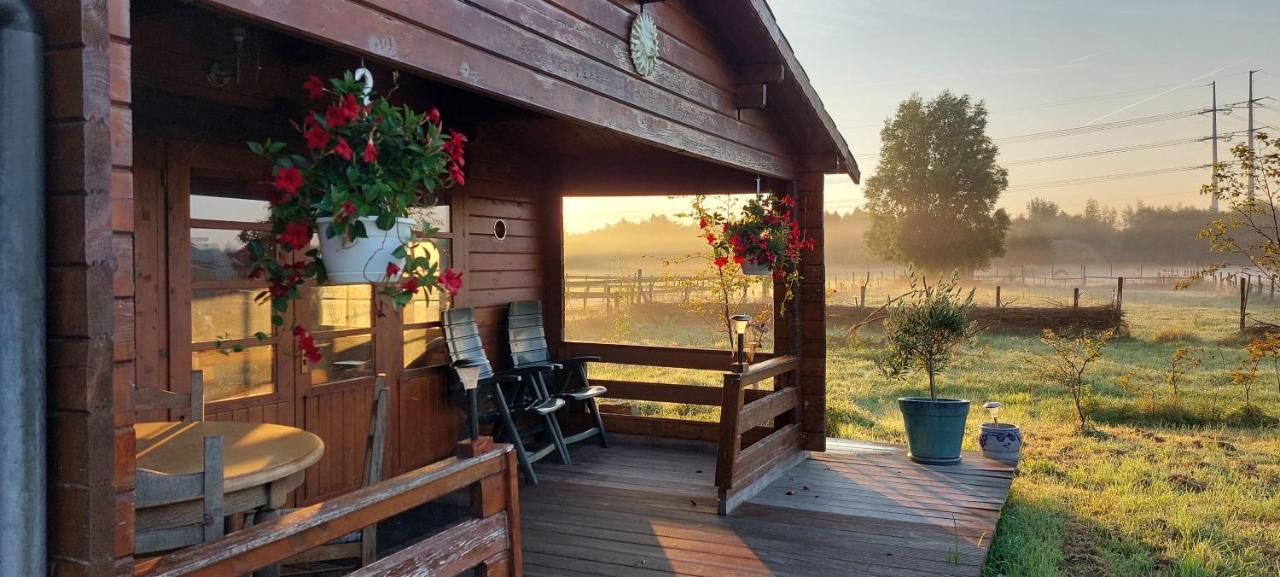 Ruime Romantische Blokhut Zwaanshoek Exteriér fotografie